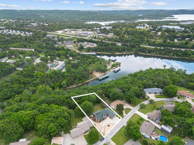 81 Lakeshore Drive, Kimberling City, MO 65686