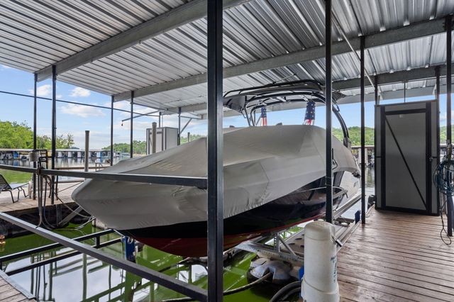 81 Lakeshore Drive, Kimberling City, MO 65686