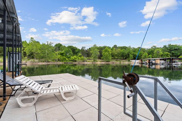 81 Lakeshore Drive, Kimberling City, MO 65686