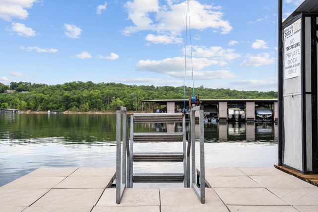 81 Lakeshore Drive, Kimberling City, MO 65686