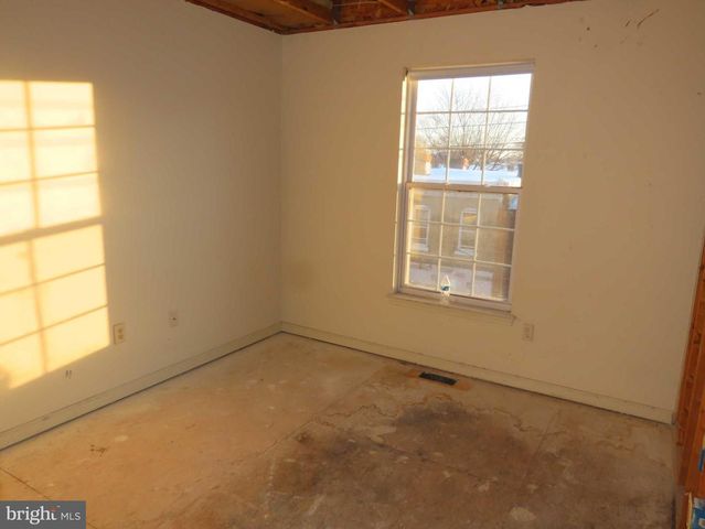 30 E MCCAULLEY CT, Wilmington, DE 19801