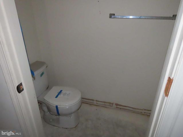 30 E MCCAULLEY CT, Wilmington, DE 19801