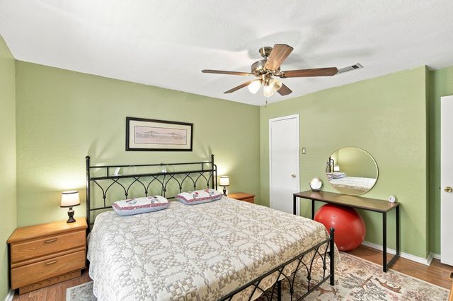 601 E Avenue F, Midlothian, TX 76065