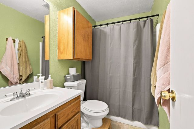 601 E Avenue F, Midlothian, TX 76065