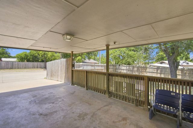 601 E Avenue F, Midlothian, TX 76065