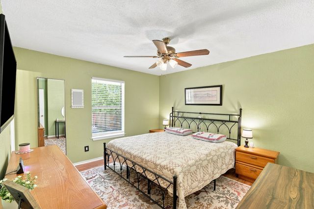 601 E Avenue F, Midlothian, TX 76065