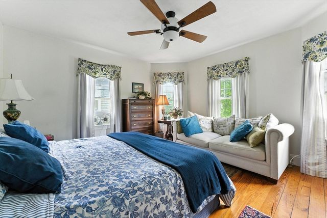 72 Firglade Ave, Springfield, MA 01108