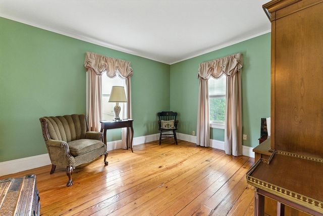 72 Firglade Ave, Springfield, MA 01108
