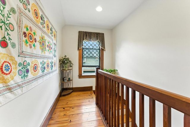 72 Firglade Ave, Springfield, MA 01108