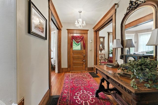 72 Firglade Ave, Springfield, MA 01108