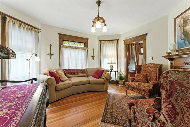 72 Firglade Ave, Springfield, MA 01108