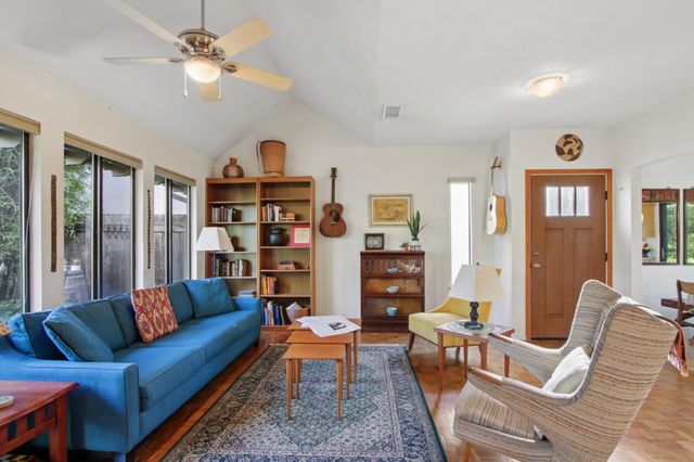 2406 Overhill Ln, Davis, CA 95616