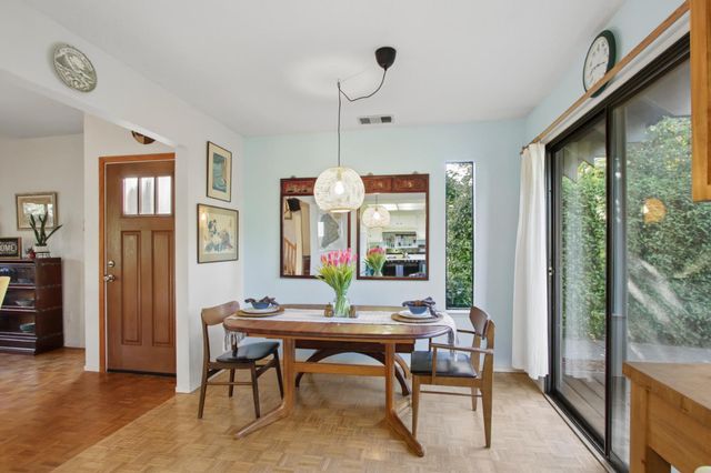 2406 Overhill Ln, Davis, CA 95616