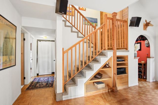 2406 Overhill Ln, Davis, CA 95616