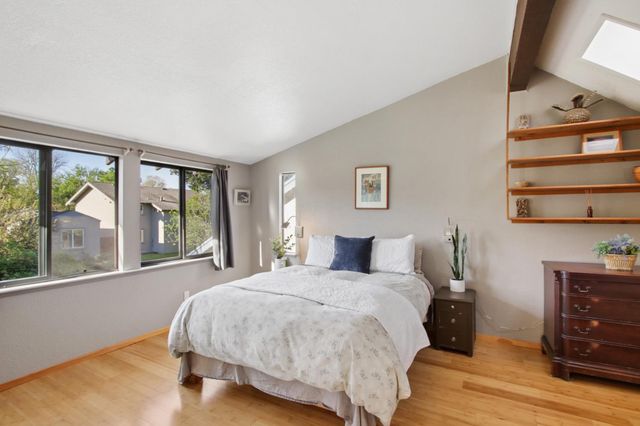 2406 Overhill Ln, Davis, CA 95616