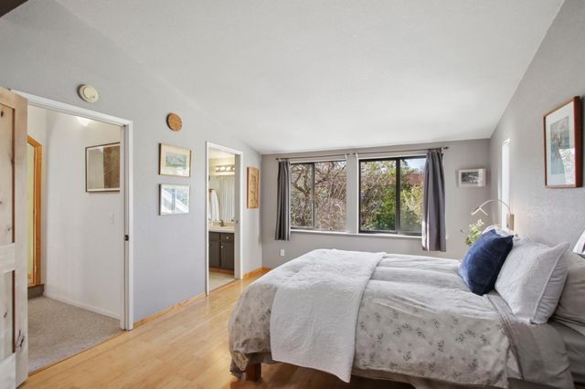 2406 Overhill Ln, Davis, CA 95616