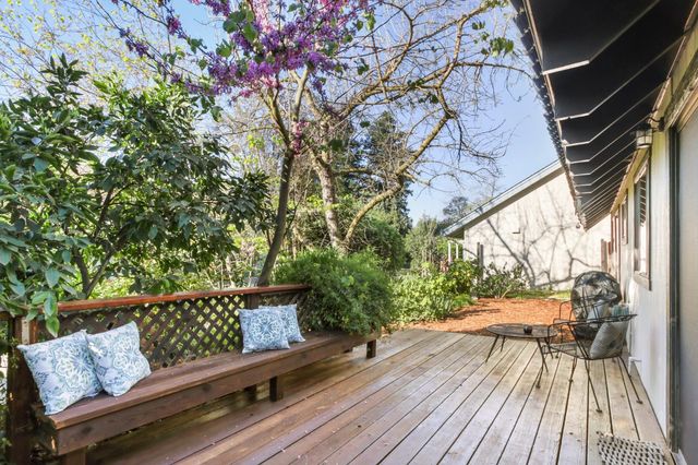 2406 Overhill Ln, Davis, CA 95616