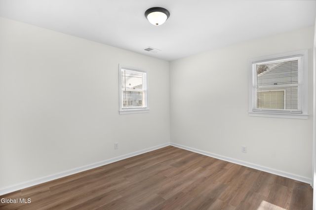 3 Miracle Lane, Colonie, NY 12211