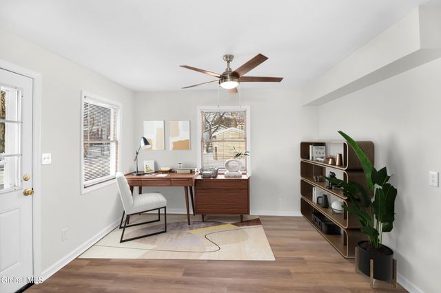 3 Miracle Lane, Colonie, NY 12211