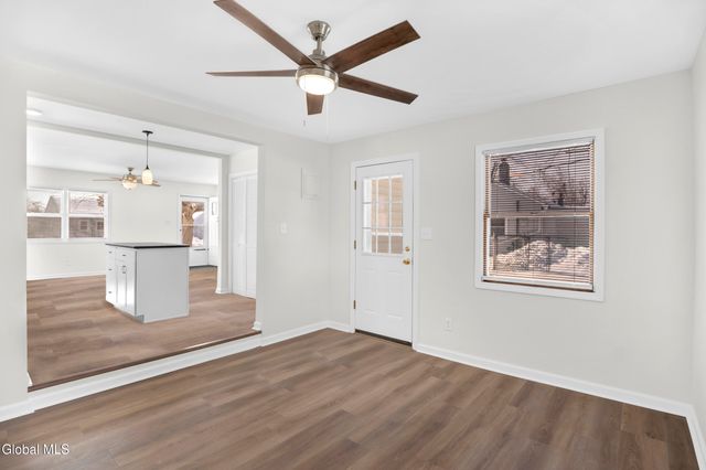 3 Miracle Lane, Colonie, NY 12211