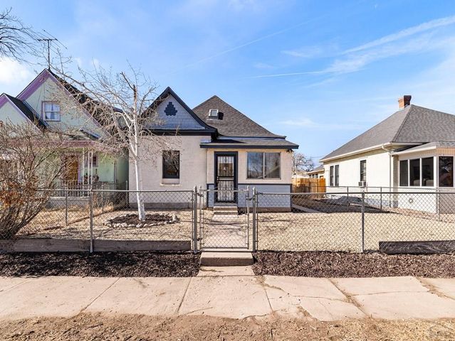 1135 Claremont Ave, Pueblo, CO 81004