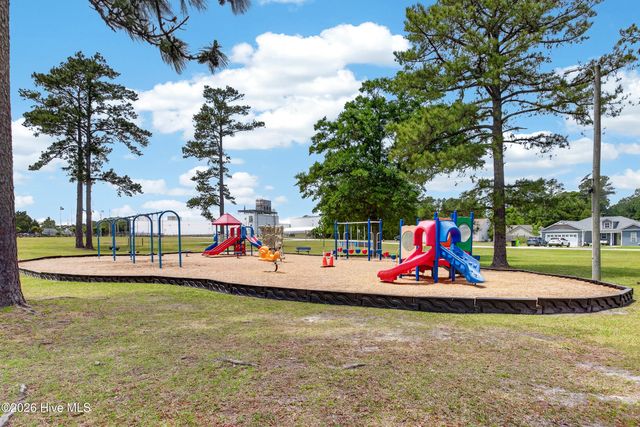 409 N Hines Street, Holly Ridge, NC 28445