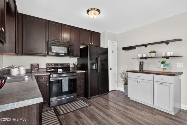 409 N Hines Street, Holly Ridge, NC 28445
