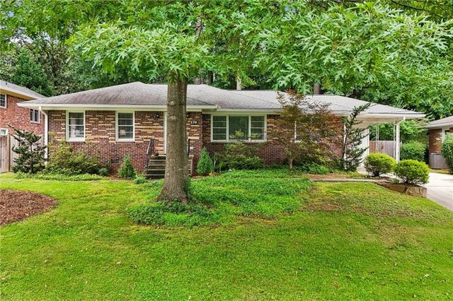 579 N Superior Avenue, Decatur, GA 30033