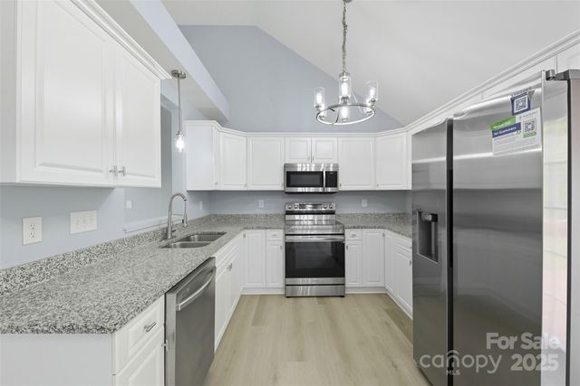 811 Eagle Bluff Court, Rock Hill, SC 29730
