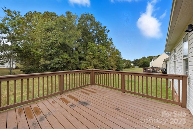 811 Eagle Bluff Court, Rock Hill, SC 29730