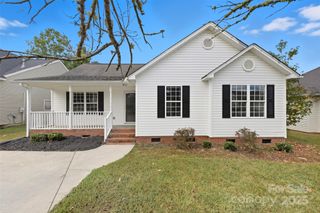 811 Eagle Bluff Court, Rock Hill, SC 29730