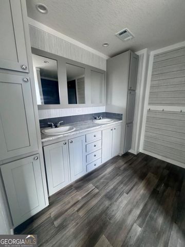 59 Longleaf Road, Hazlehurst, GA 31539