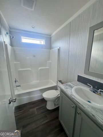 59 Longleaf Road, Hazlehurst, GA 31539