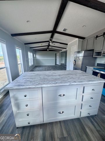 59 Longleaf Road, Hazlehurst, GA 31539