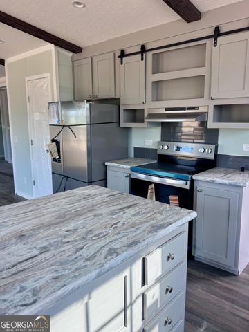 59 Longleaf Road, Hazlehurst, GA 31539