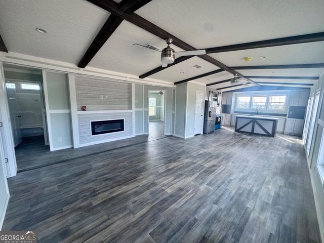 59 Longleaf Road, Hazlehurst, GA 31539