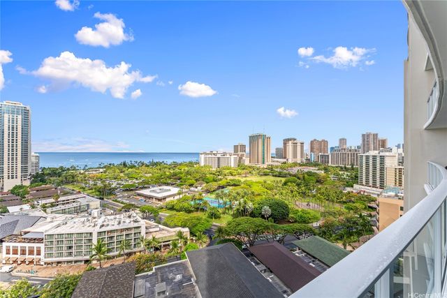 383 Kalaimoku Street 1916, Honolulu, HI 96815