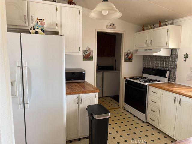 6473 Chevoit, Phelan, CA 92371