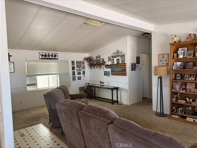 6473 Chevoit, Phelan, CA 92371