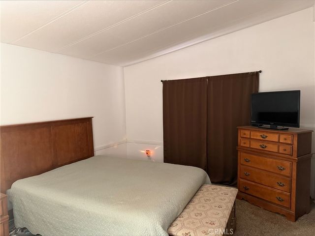 6473 Chevoit, Phelan, CA 92371
