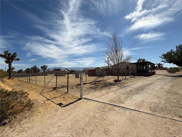 6473 Chevoit, Phelan, CA 92371
