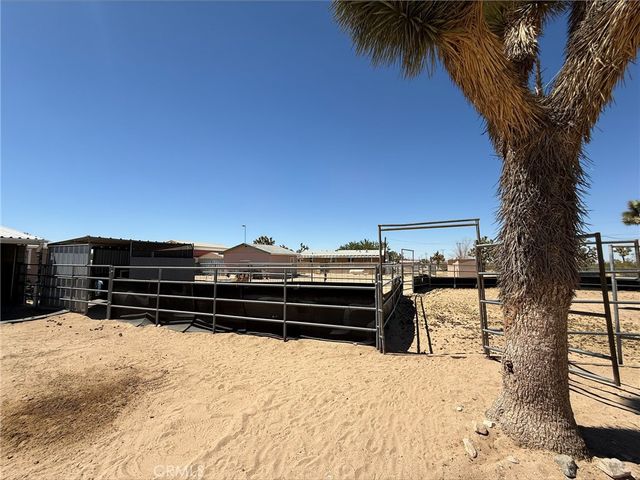 6473 Chevoit, Phelan, CA 92371