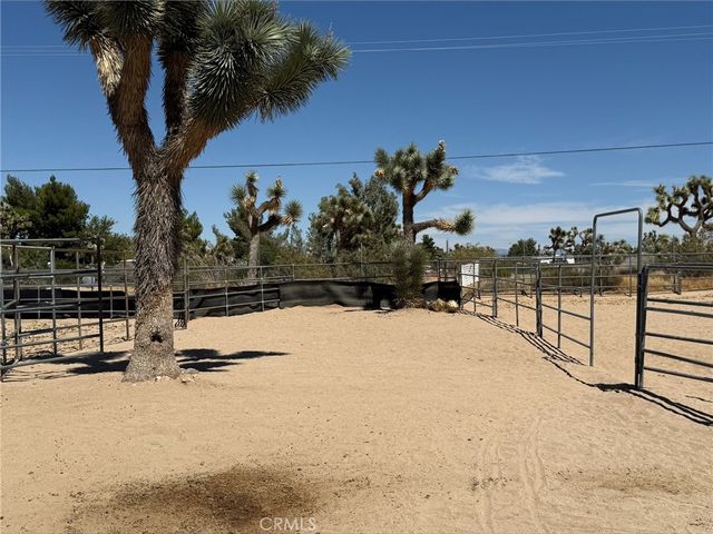 6473 Chevoit, Phelan, CA 92371