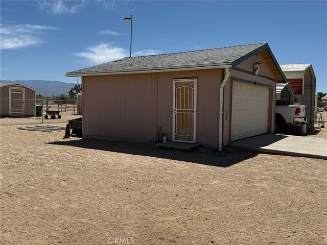 6473 Chevoit, Phelan, CA 92371