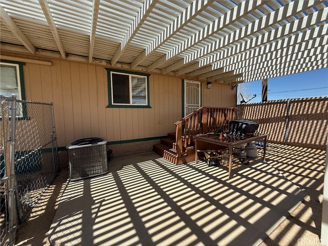 6473 Chevoit, Phelan, CA 92371