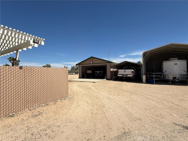 6473 Chevoit, Phelan, CA 92371
