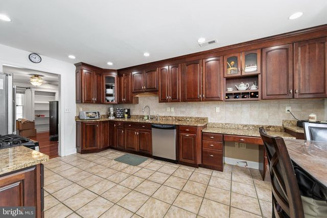4 JAMIE CT, Clementon, NJ 08021