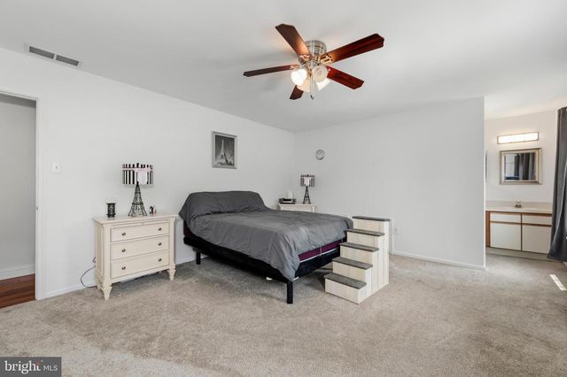 4 JAMIE CT, Clementon, NJ 08021