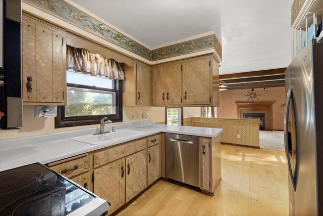 420 Melody Lane, Verona, WI 53593