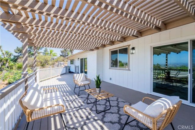 1205 Via Del Cerro, Vista, CA 92084